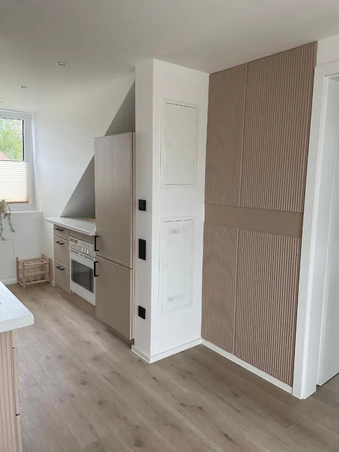 Roemer Apartment Und Zimmer テュルクハイム